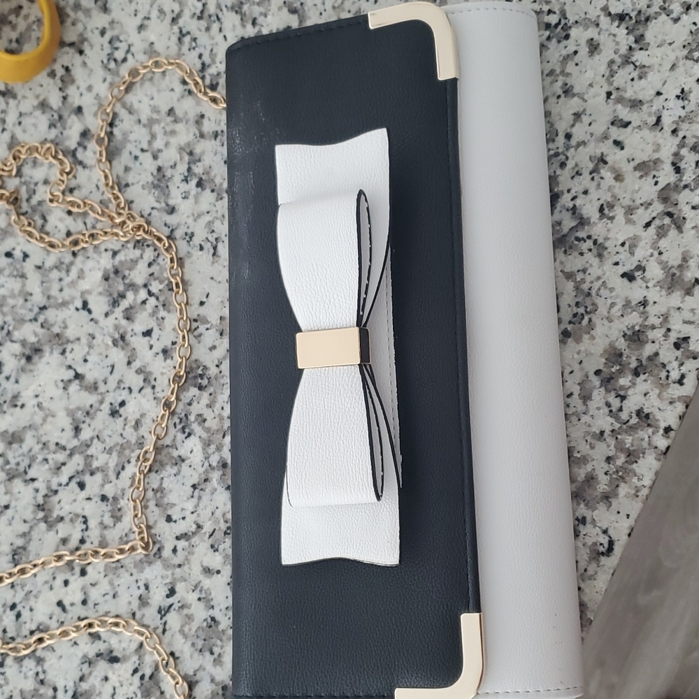 Aldo Clutch